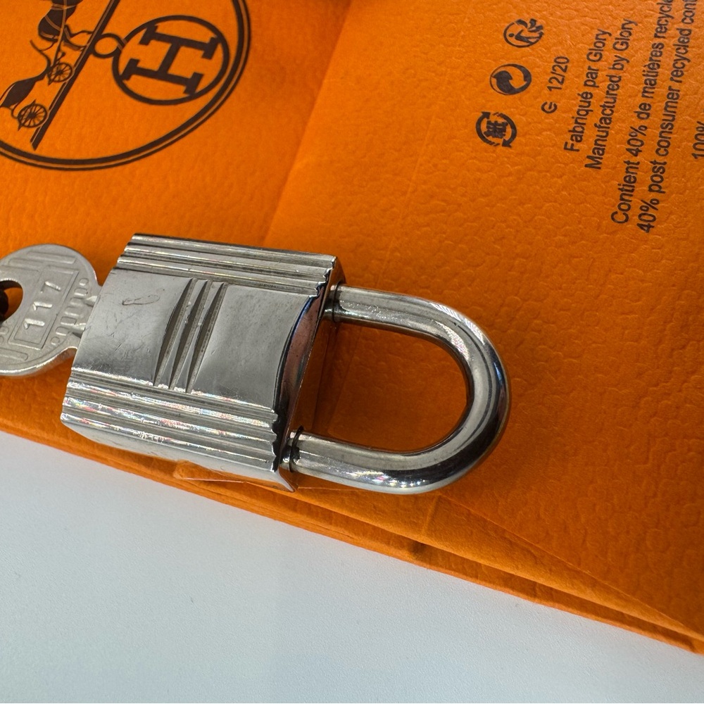 Hermès Cadena Padlock Palladium Lock W Key & strap Charm Necklace Rare Authentic - Picture 10 of 16